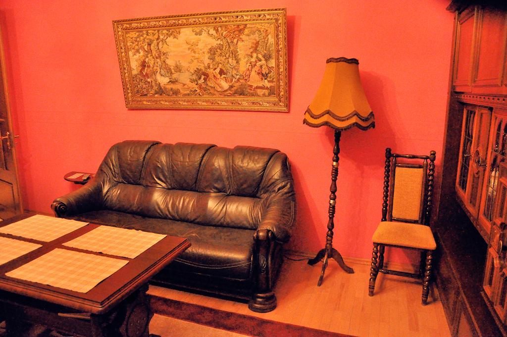 Knaus Apartments Chernivtsi Bilik gambar