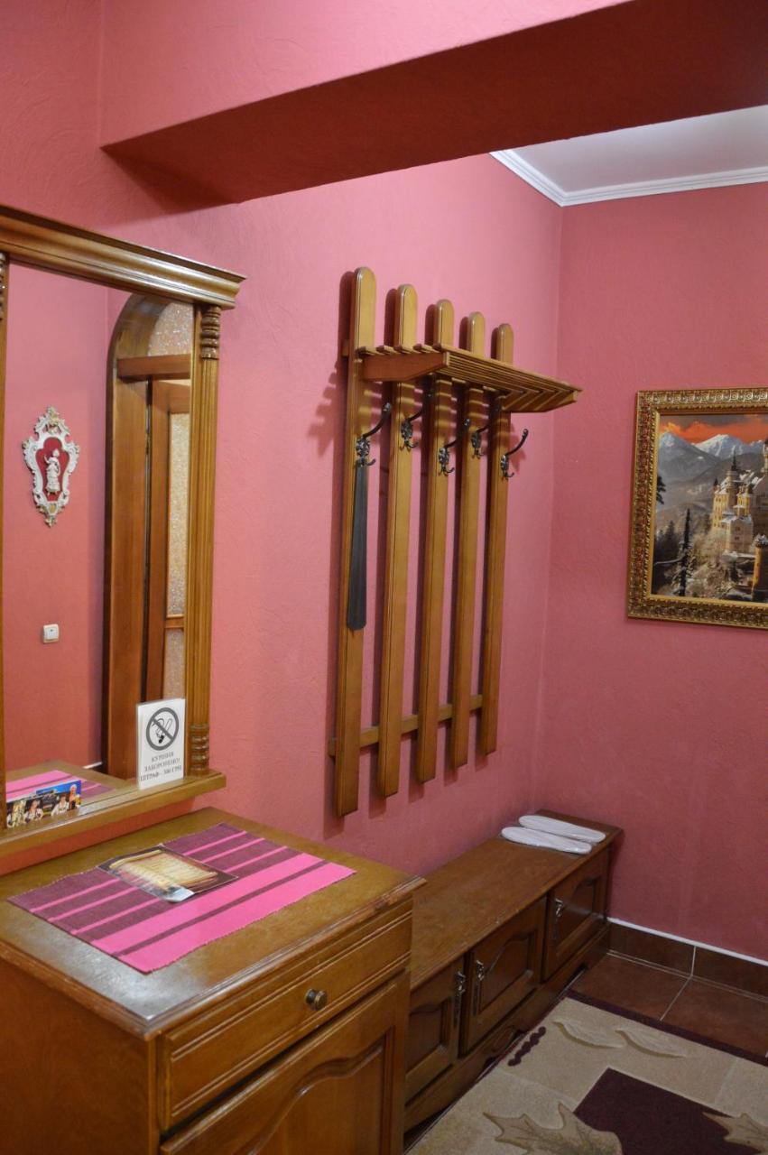 Knaus Apartments Chernivtsi Luaran gambar