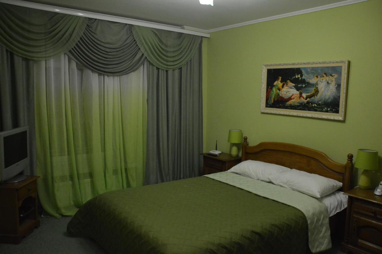 Knaus Apartments Chernivtsi Luaran gambar
