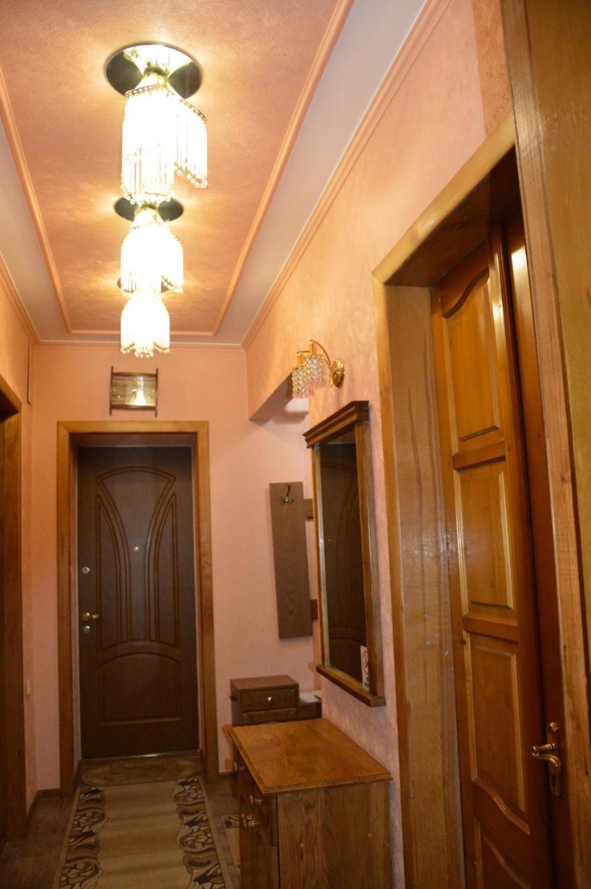 Knaus Apartments Chernivtsi Luaran gambar