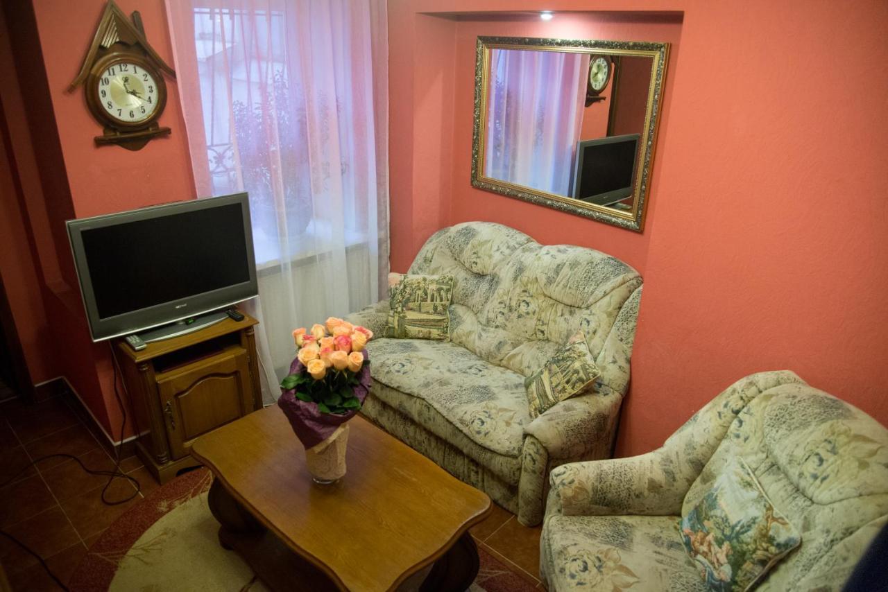 Knaus Apartments Chernivtsi Luaran gambar